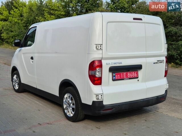 Белый Maxus e-Deliver 3, объемом двигателя 0 л и пробегом 108 тыс. км за 15500 $, фото 4 на Automoto.ua