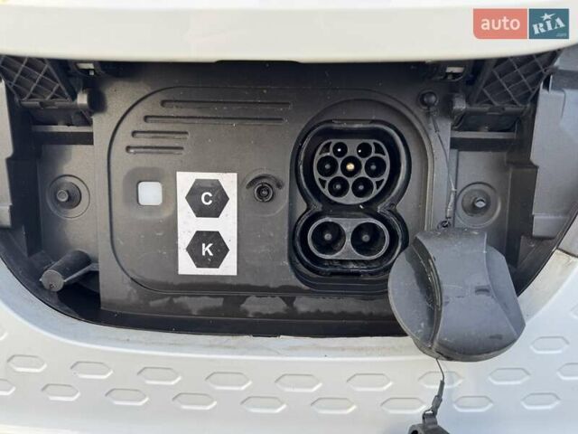 Белый Maxus e-Deliver 3, объемом двигателя 0 л и пробегом 23 тыс. км за 19400 $, фото 31 на Automoto.ua