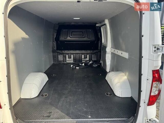 Белый Maxus e-Deliver 3, объемом двигателя 0 л и пробегом 23 тыс. км за 19400 $, фото 4 на Automoto.ua