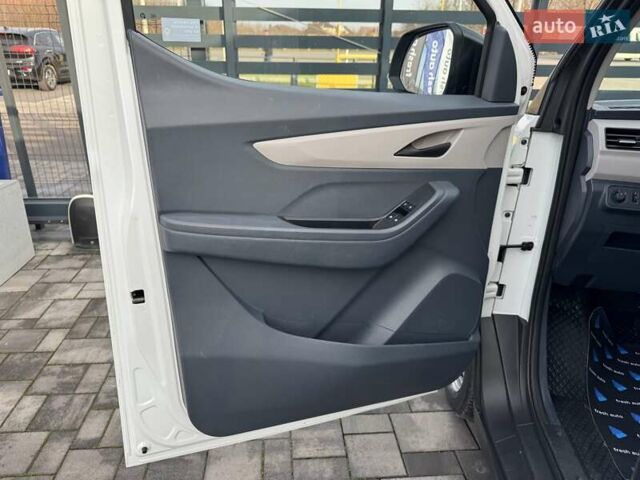 Белый Maxus e-Deliver 3, объемом двигателя 0 л и пробегом 23 тыс. км за 19400 $, фото 13 на Automoto.ua