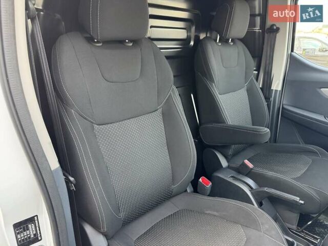 Белый Maxus e-Deliver 3, объемом двигателя 0 л и пробегом 23 тыс. км за 19400 $, фото 30 на Automoto.ua