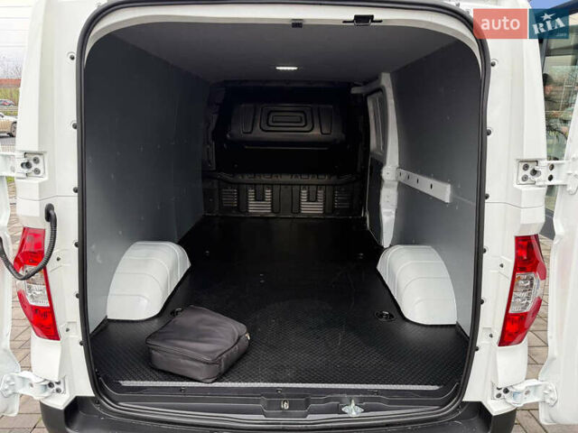 Белый Maxus e-Deliver 3, объемом двигателя 0 л и пробегом 22 тыс. км за 19900 $, фото 18 на Automoto.ua