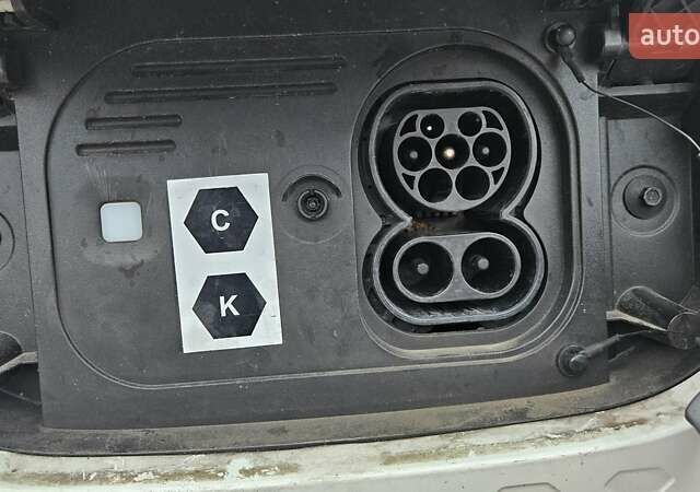 Білий Maxus e-Deliver 3, об'ємом двигуна 0 л та пробігом 27 тис. км за 16300 $, фото 8 на Automoto.ua