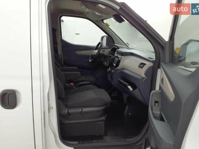 Белый Maxus e-Deliver 3, объемом двигателя 0 л и пробегом 16 тыс. км за 21500 $, фото 6 на Automoto.ua