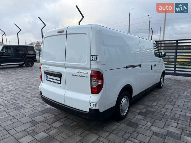 Белый Maxus e-Deliver 3, объемом двигателя 0 л и пробегом 22 тыс. км за 19900 $, фото 3 на Automoto.ua