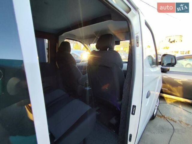 Білий Maxus e-Deliver 3, об'ємом двигуна 0 л та пробігом 25 тис. км за 21999 $, фото 8 на Automoto.ua