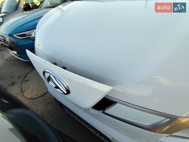 Білий Maxus e-Deliver 3, об'ємом двигуна 0 л та пробігом 25 тис. км за 21999 $, фото 10 на Automoto.ua