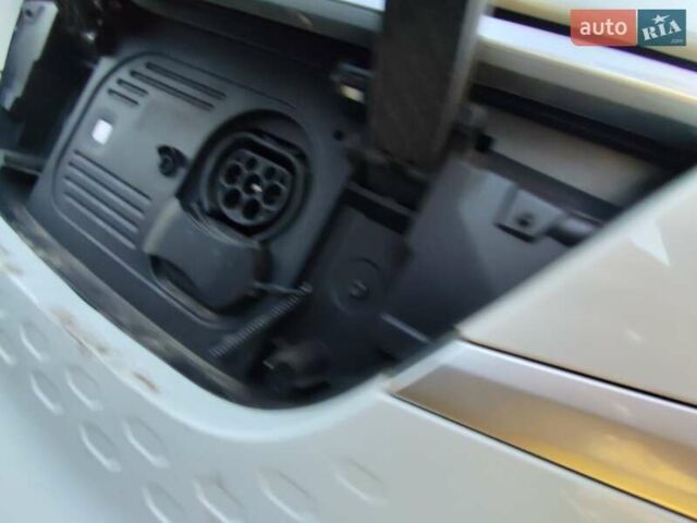 Білий Maxus e-Deliver 3, об'ємом двигуна 0 л та пробігом 25 тис. км за 21999 $, фото 11 на Automoto.ua