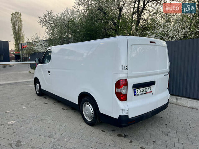 Белый Maxus e-Deliver 3, объемом двигателя 0 л и пробегом 84 тыс. км за 14999 $, фото 3 на Automoto.ua