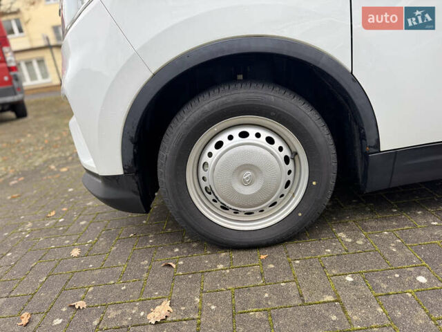 Белый Maxus e-Deliver 3, объемом двигателя 0 л и пробегом 1 тыс. км за 21572 $, фото 10 на Automoto.ua