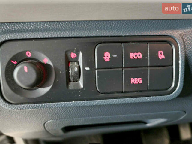 Сірий Maxus e-Deliver 3, об'ємом двигуна 0 л та пробігом 55 тис. км за 17999 $, фото 24 на Automoto.ua