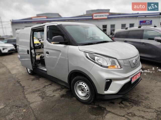 Серый Maxus e-Deliver 3, объемом двигателя 0 л и пробегом 33 тыс. км за 16999 $, фото 3 на Automoto.ua