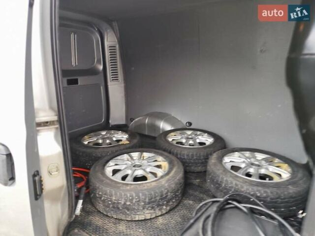 Сірий Maxus e-Deliver 3, об'ємом двигуна 0 л та пробігом 33 тис. км за 16999 $, фото 55 на Automoto.ua