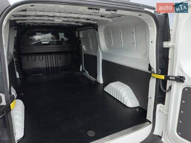 Белый Maxus e-Deliver 7, объемом двигателя 0 л и пробегом 1 тыс. км за 25900 $, фото 19 на Automoto.ua