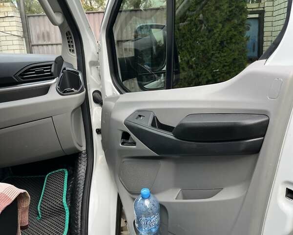 Белый Maxus e-Deliver 9, объемом двигателя 0 л и пробегом 64 тыс. км за 29500 $, фото 6 на Automoto.ua