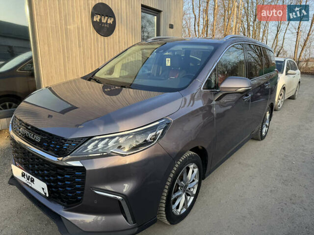 Серый Maxus Euniq 5, объемом двигателя 0 л и пробегом 103 тыс. км за 16800 $, фото 3 на Automoto.ua