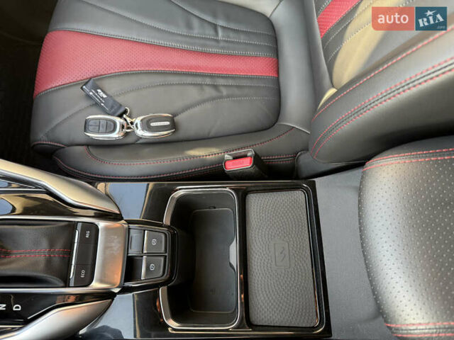 Серый Maxus Euniq 5, объемом двигателя 0 л и пробегом 103 тыс. км за 16800 $, фото 15 на Automoto.ua