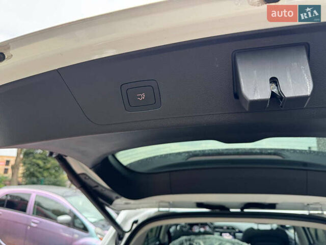Белый Maxus Euniq 6, объемом двигателя 0 л и пробегом 113 тыс. км за 18000 $, фото 18 на Automoto.ua