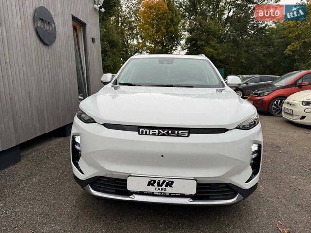 Белый Maxus Euniq 6, объемом двигателя 0 л и пробегом 113 тыс. км за 18000 $, фото 6 на Automoto.ua