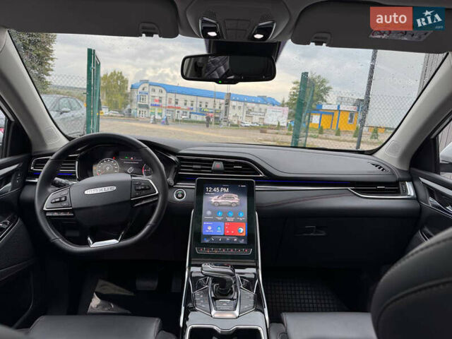 Белый Maxus Euniq 6, объемом двигателя 0 л и пробегом 113 тыс. км за 18000 $, фото 9 на Automoto.ua