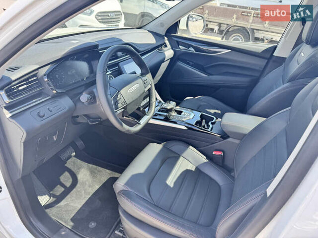 Белый Maxus Euniq 6, объемом двигателя 0 л и пробегом 14 тыс. км за 23500 $, фото 6 на Automoto.ua
