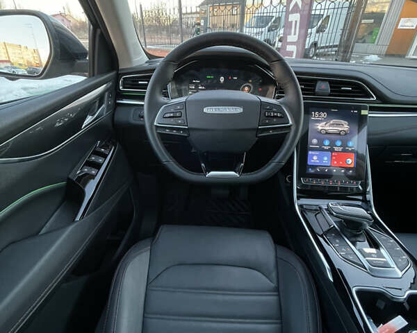 Черный Maxus Euniq 6, объемом двигателя 0 л и пробегом 30 тыс. км за 25500 $, фото 16 на Automoto.ua