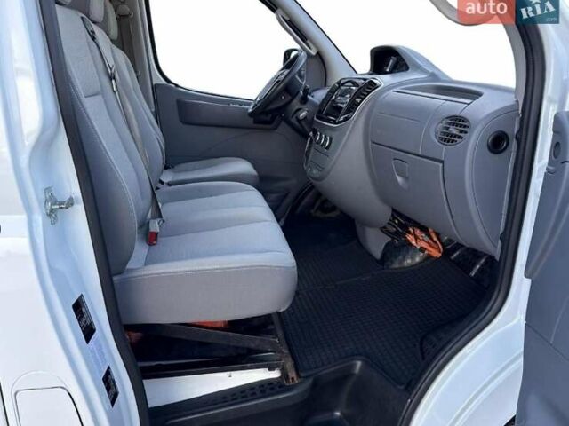 Белый Maxus EV80, объемом двигателя 0 л и пробегом 33 тыс. км за 20999 $, фото 9 на Automoto.ua