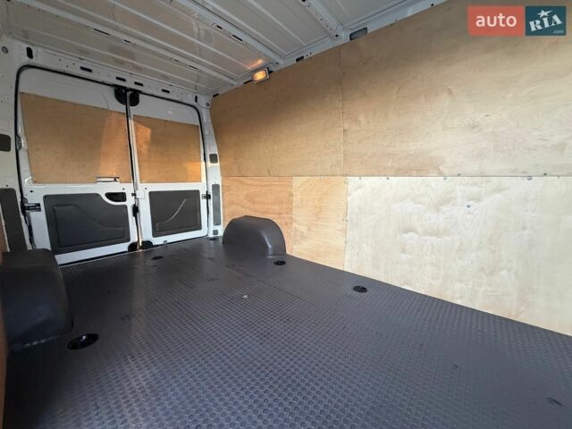 Білий Maxus EV80, об'ємом двигуна 0 л та пробігом 52 тис. км за 15500 $, фото 19 на Automoto.ua