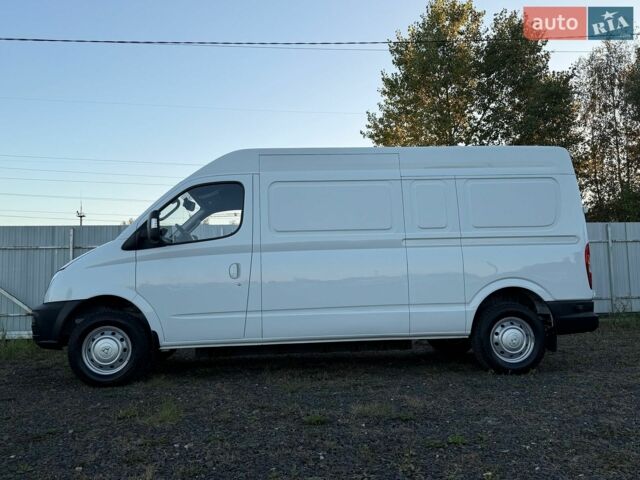 Білий Maxus EV80, об'ємом двигуна 0 л та пробігом 52 тис. км за 15500 $, фото 11 на Automoto.ua