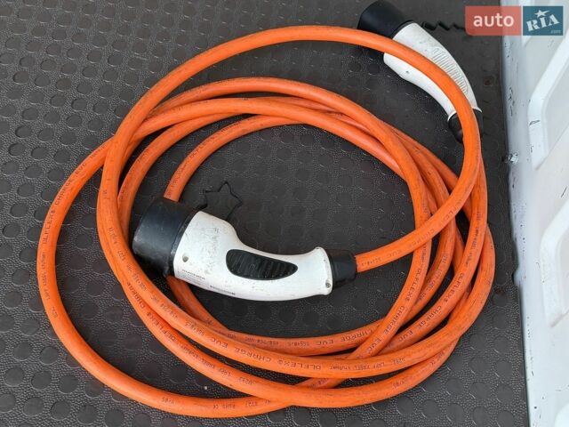 Білий Maxus EV80, об'ємом двигуна 0 л та пробігом 52 тис. км за 15500 $, фото 18 на Automoto.ua