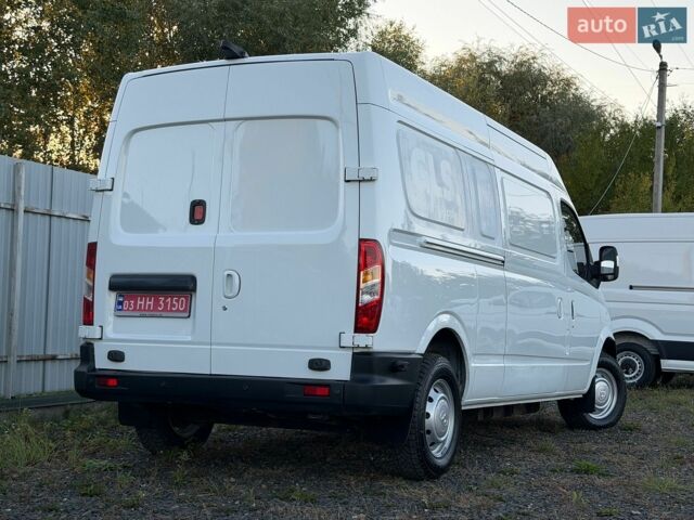 Білий Maxus EV80, об'ємом двигуна 0 л та пробігом 52 тис. км за 15500 $, фото 7 на Automoto.ua