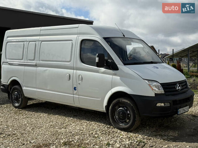 Білий Maxus EV80, об'ємом двигуна 0 л та пробігом 18 тис. км за 15500 $, фото 3 на Automoto.ua