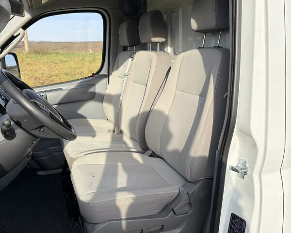 Белый Maxus EV80, объемом двигателя 0 л и пробегом 27 тыс. км за 16995 $, фото 19 на Automoto.ua