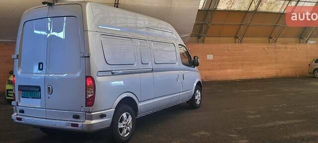 Белый Maxus EV80, объемом двигателя 0 л и пробегом 80 тыс. км за 17999 $, фото 3 на Automoto.ua