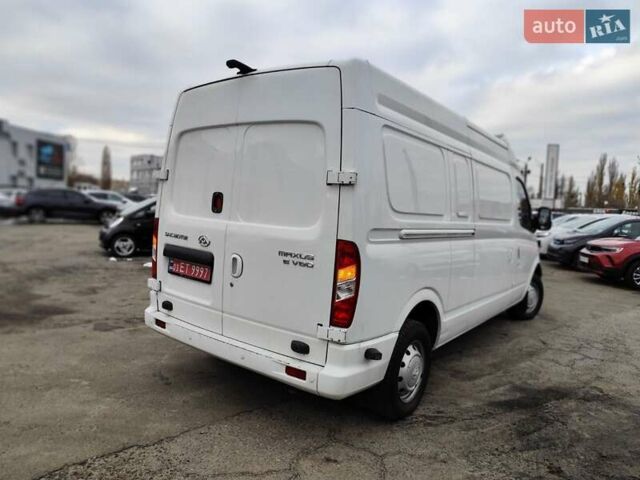 Белый Maxus EV80, объемом двигателя 0 л и пробегом 99 тыс. км за 18999 $, фото 9 на Automoto.ua