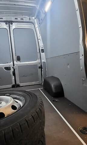 Белый Maxus EV80, объемом двигателя 0 л и пробегом 80 тыс. км за 17999 $, фото 4 на Automoto.ua
