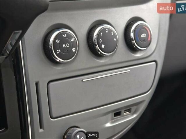 Белый Maxus EV80, объемом двигателя 0 л и пробегом 80 тыс. км за 17999 $, фото 22 на Automoto.ua
