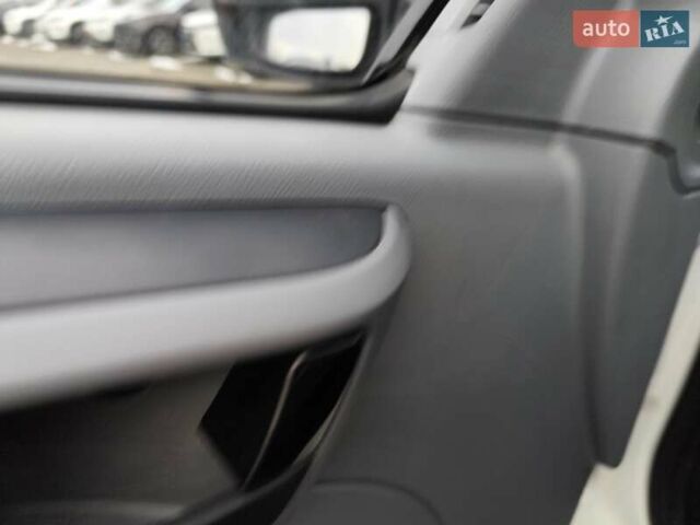 Белый Maxus EV80, объемом двигателя 0 л и пробегом 99 тыс. км за 18999 $, фото 44 на Automoto.ua