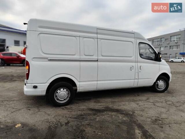 Белый Maxus EV80, объемом двигателя 0 л и пробегом 99 тыс. км за 18999 $, фото 12 на Automoto.ua