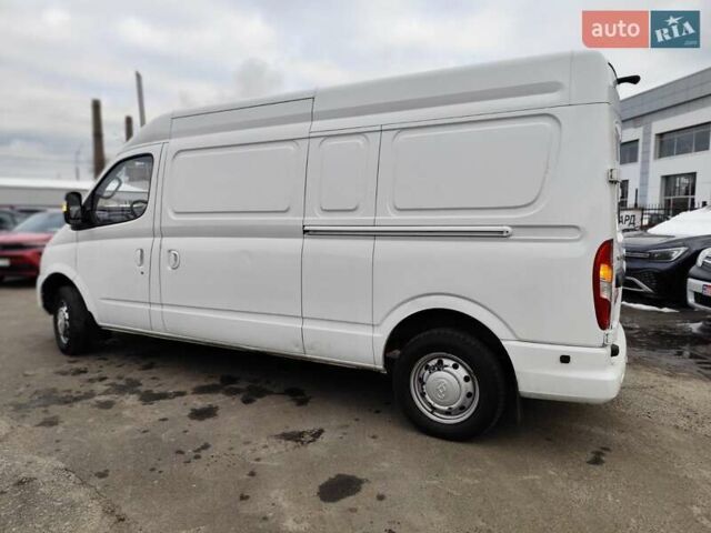 Белый Maxus EV80, объемом двигателя 0 л и пробегом 99 тыс. км за 18999 $, фото 6 на Automoto.ua