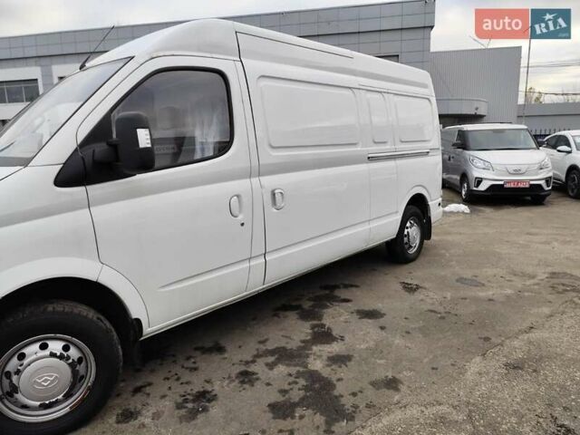 Белый Maxus EV80, объемом двигателя 0 л и пробегом 99 тыс. км за 18999 $, фото 1 на Automoto.ua