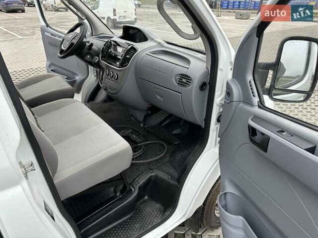 Білий Maxus EV80, об'ємом двигуна 0 л та пробігом 87 тис. км за 12999 $, фото 12 на Automoto.ua