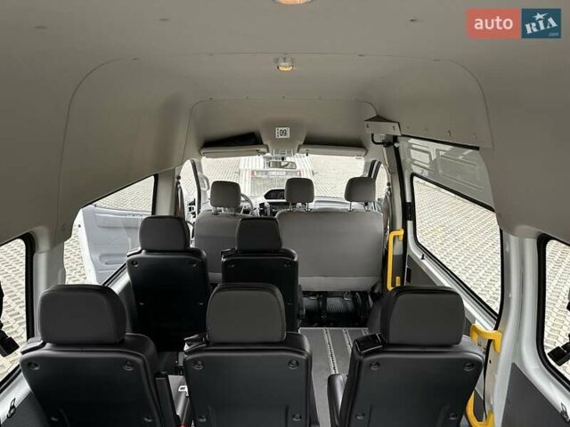 Білий Maxus EV80, об'ємом двигуна 0 л та пробігом 87 тис. км за 12999 $, фото 10 на Automoto.ua