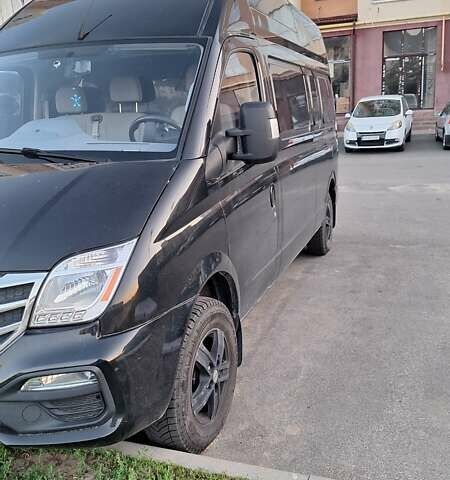 Черный Maxus EV80, объемом двигателя 0 л и пробегом 54 тыс. км за 15000 $, фото 1 на Automoto.ua