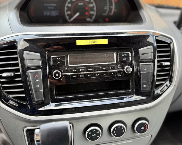 Желтый Maxus EV80, объемом двигателя 0 л и пробегом 26 тыс. км за 17997 $, фото 13 на Automoto.ua