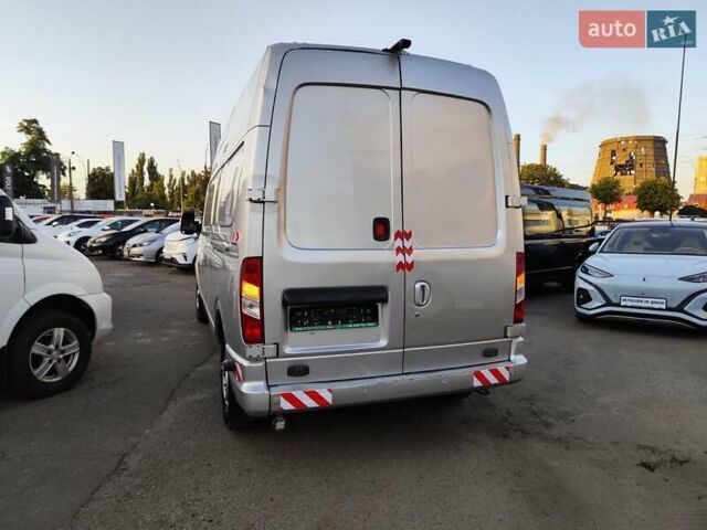 Сірий Maxus EV80, об'ємом двигуна 0 л та пробігом 49 тис. км за 19999 $, фото 13 на Automoto.ua