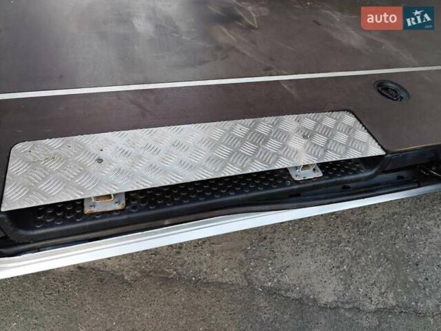 Сірий Maxus EV80, об'ємом двигуна 0 л та пробігом 49 тис. км за 19999 $, фото 31 на Automoto.ua
