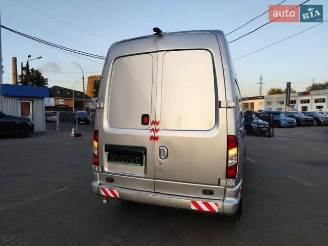 Сірий Maxus EV80, об'ємом двигуна 0 л та пробігом 49 тис. км за 19999 $, фото 4 на Automoto.ua