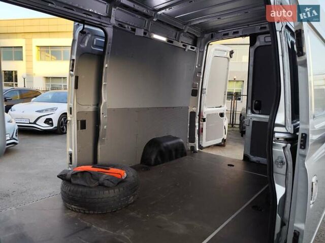Сірий Maxus EV80, об'ємом двигуна 0 л та пробігом 49 тис. км за 19999 $, фото 37 на Automoto.ua