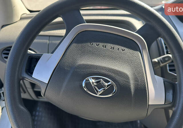 Білий Maxus EV90, об'ємом двигуна 0 л та пробігом 67 тис. км за 9500 $, фото 7 на Automoto.ua